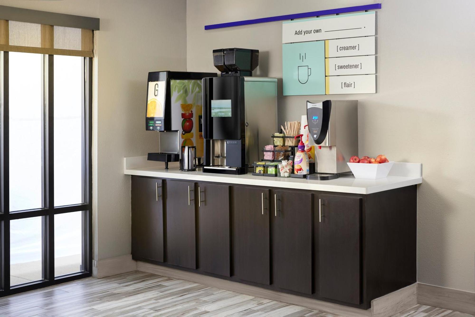 Garner Hotel By Ihg Phoenix - Surprise Exterior foto